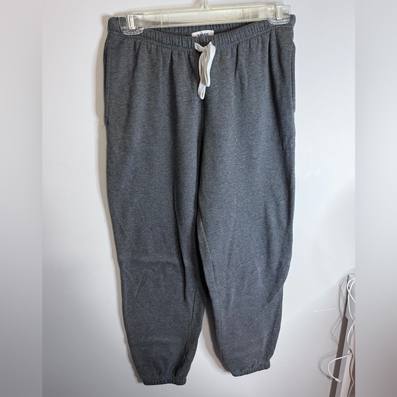 Grey loose sweatpants - Picture 1 of 3